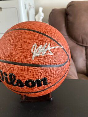 VICTOR WEMBANYAMA SIGNED SAN ANTONIO SPURS AUTOGRAPHED BASKETBALL W/COA 950